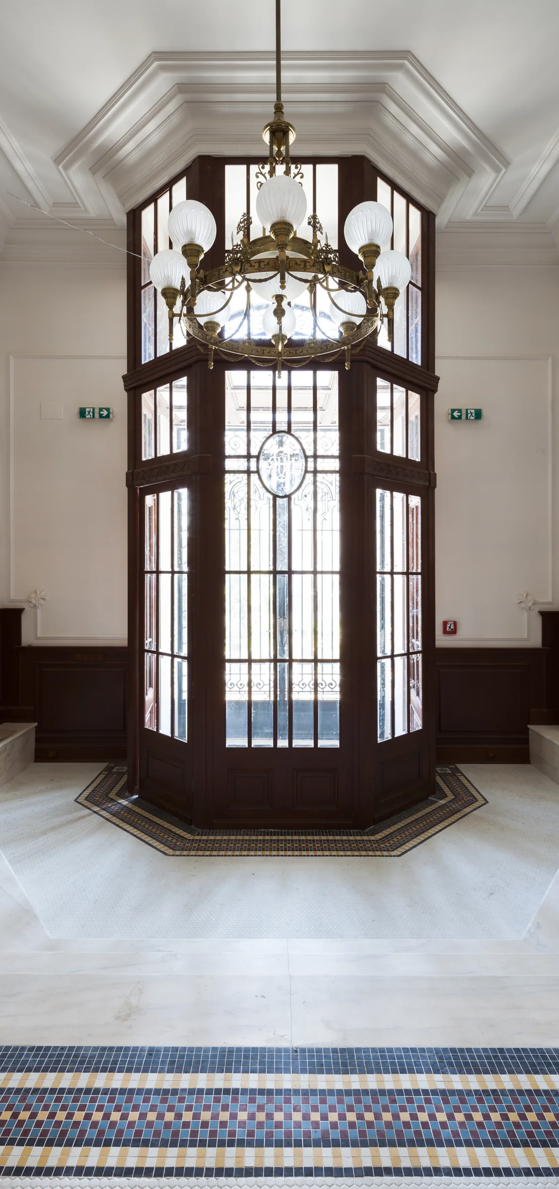 Hol interior BNR Craiova